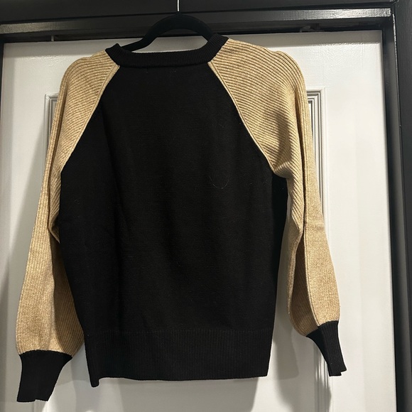 Color block sweater - Picture 3 of 3